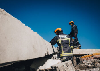 séisme / changement climatique / catastrophe