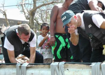 Contribution / désastre / désespoir / aide d'urgence