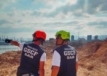 ONG de pompiers humanitaire face à l'urgence internationale