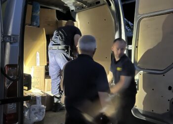 Pompiers Humanitaires en Route: Le GSCF Intervient après la Destruction du Barrage en Ukraine