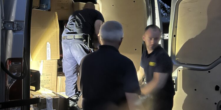 Pompiers Humanitaires en Route: Le GSCF Intervient après la Destruction du Barrage en Ukraine