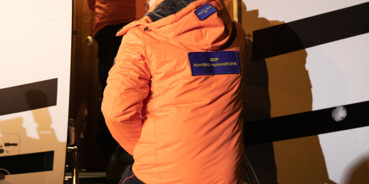 Rejoignez les Pompiers Humanitaires/pompiers humanitaires, héros, solidarité, engagement / Intervention Rapide / INSARAG