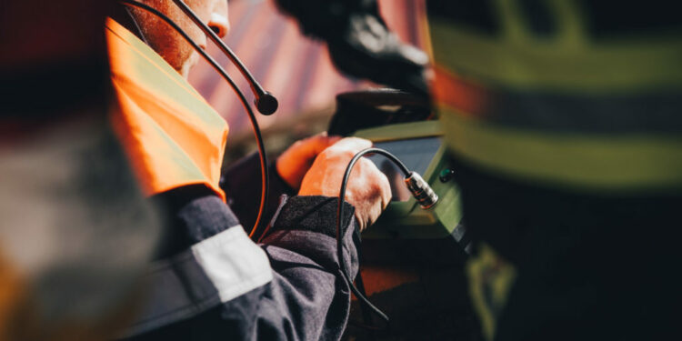 Séisme / équipements de pointe / recherche et sauvetage