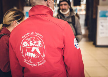 Le GSCF Renforce son Engagement en Faveur des Sans-Abris avec des Kits de Survie