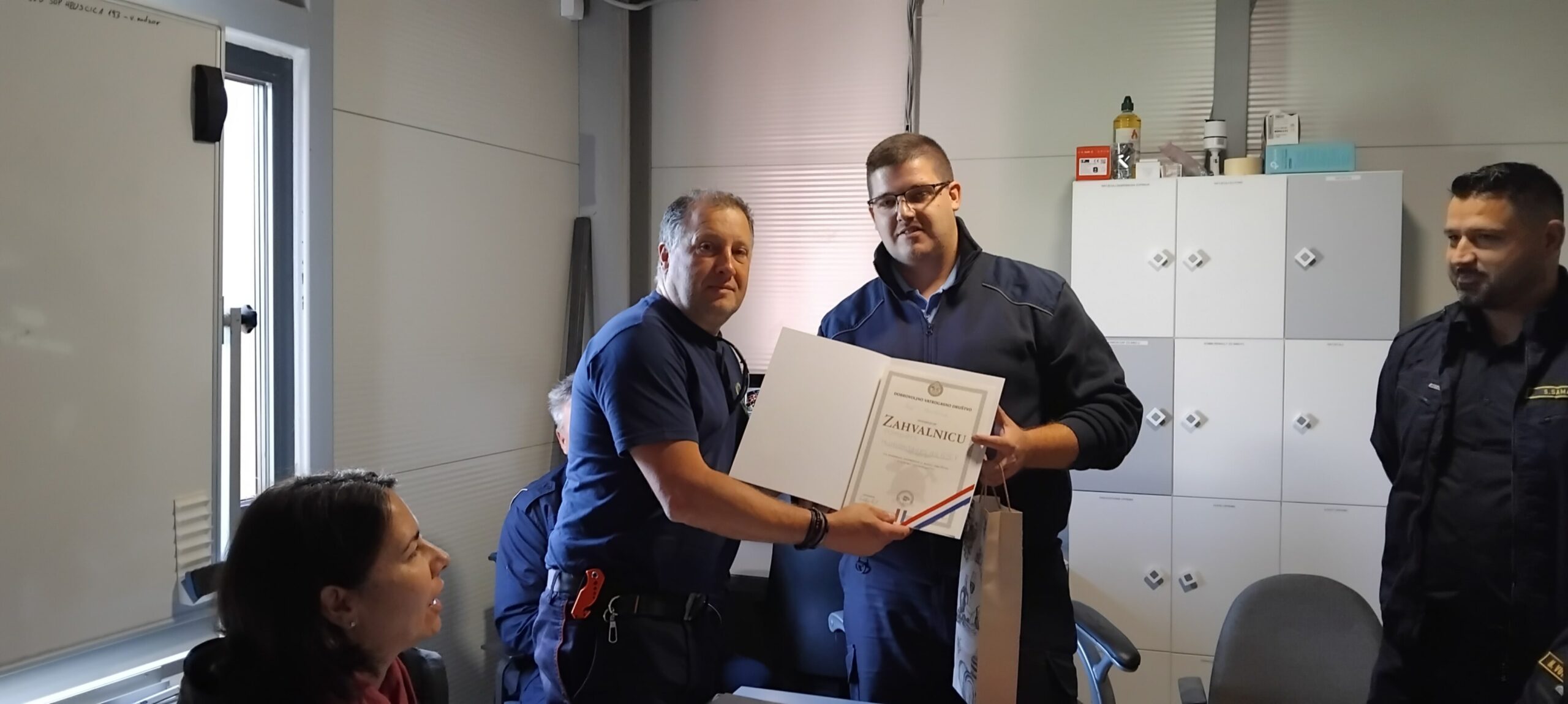 Vue large d'une action USAR des pompiers en Croatie 2025
