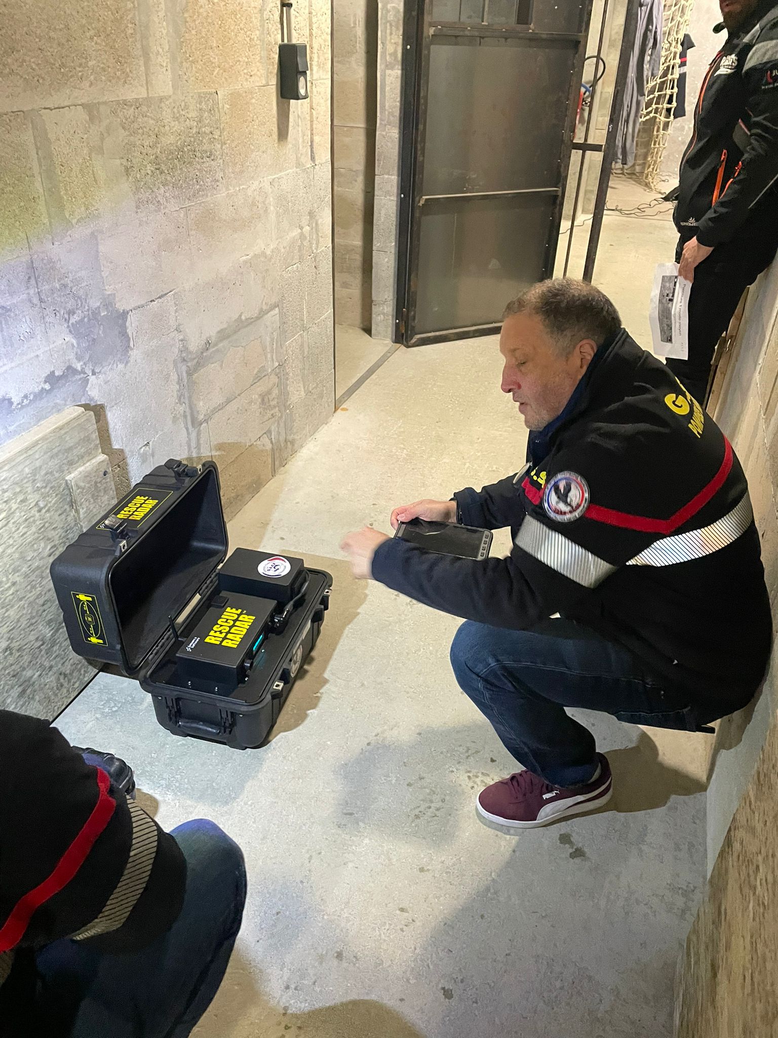 Matériel de recherche et localisation de victimes