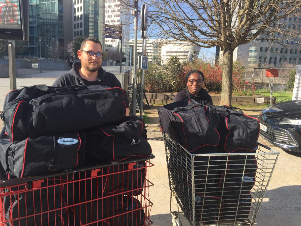 Solidarité : 60 kits de survie remis pour soutenir les personnes à la rue