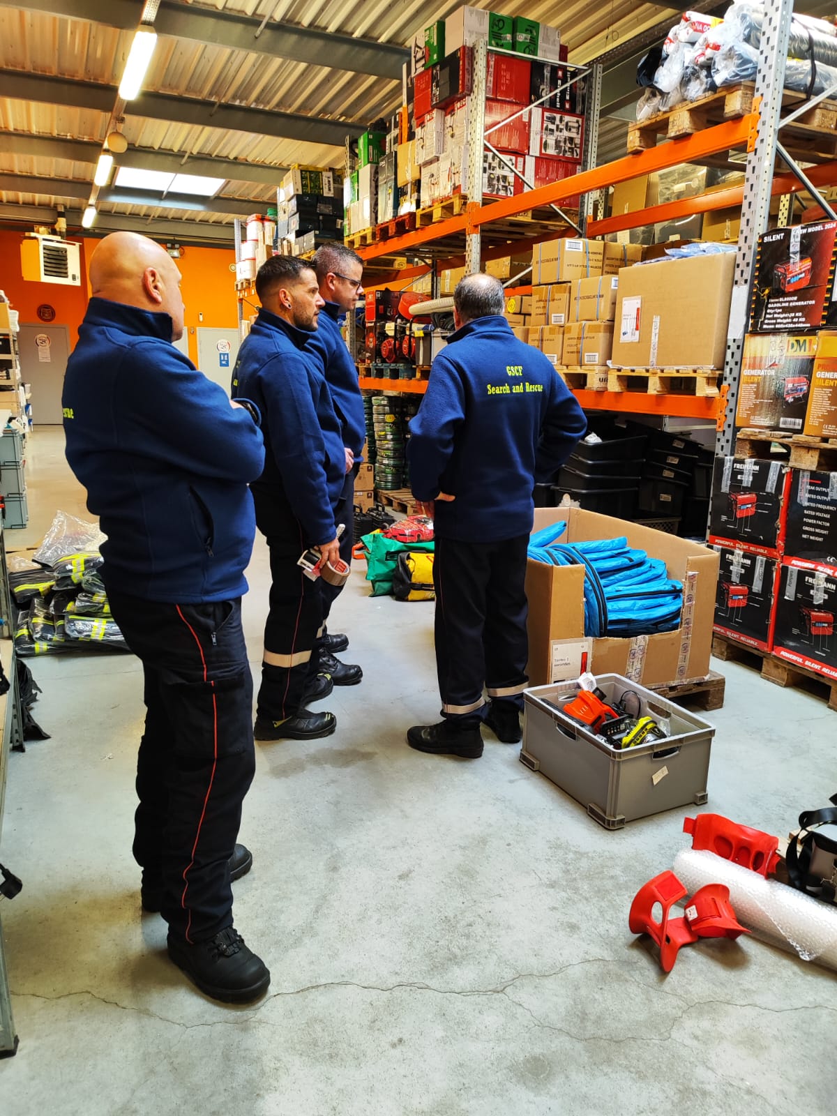 Chargement de la réserve opérationnelle du GSCF — équipe USAR