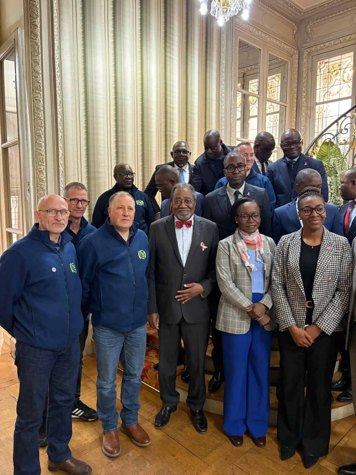 Pompiers humanitaires du GSCF à l'ambassade de la République du Congo